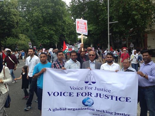 Photo: Today's demonstration @ 10 Downing st to Israeli Embassy, Voice For Justice, many thanks to Dr Hasanat
Husain MBE